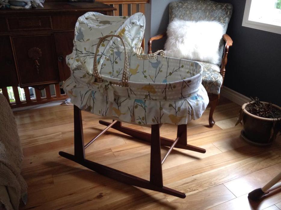 jolly jumper stand bassinet